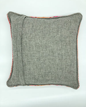 Pillow 18" x 18" - P18015