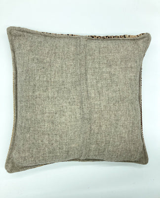 Pillow 18" x 18" - P18031