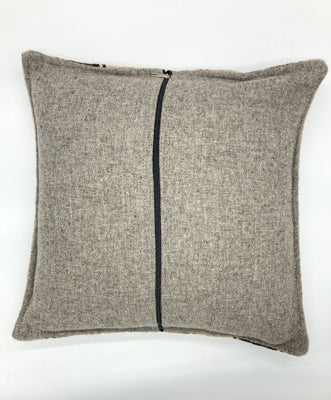 Pillow 18" x 18" - P18035