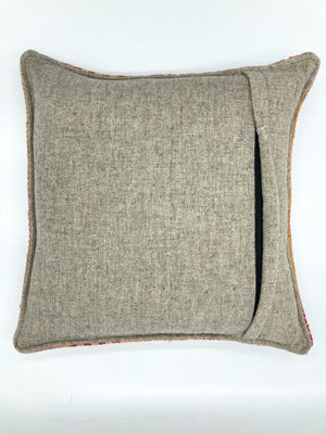 Pillow 18" x 18" - P18046